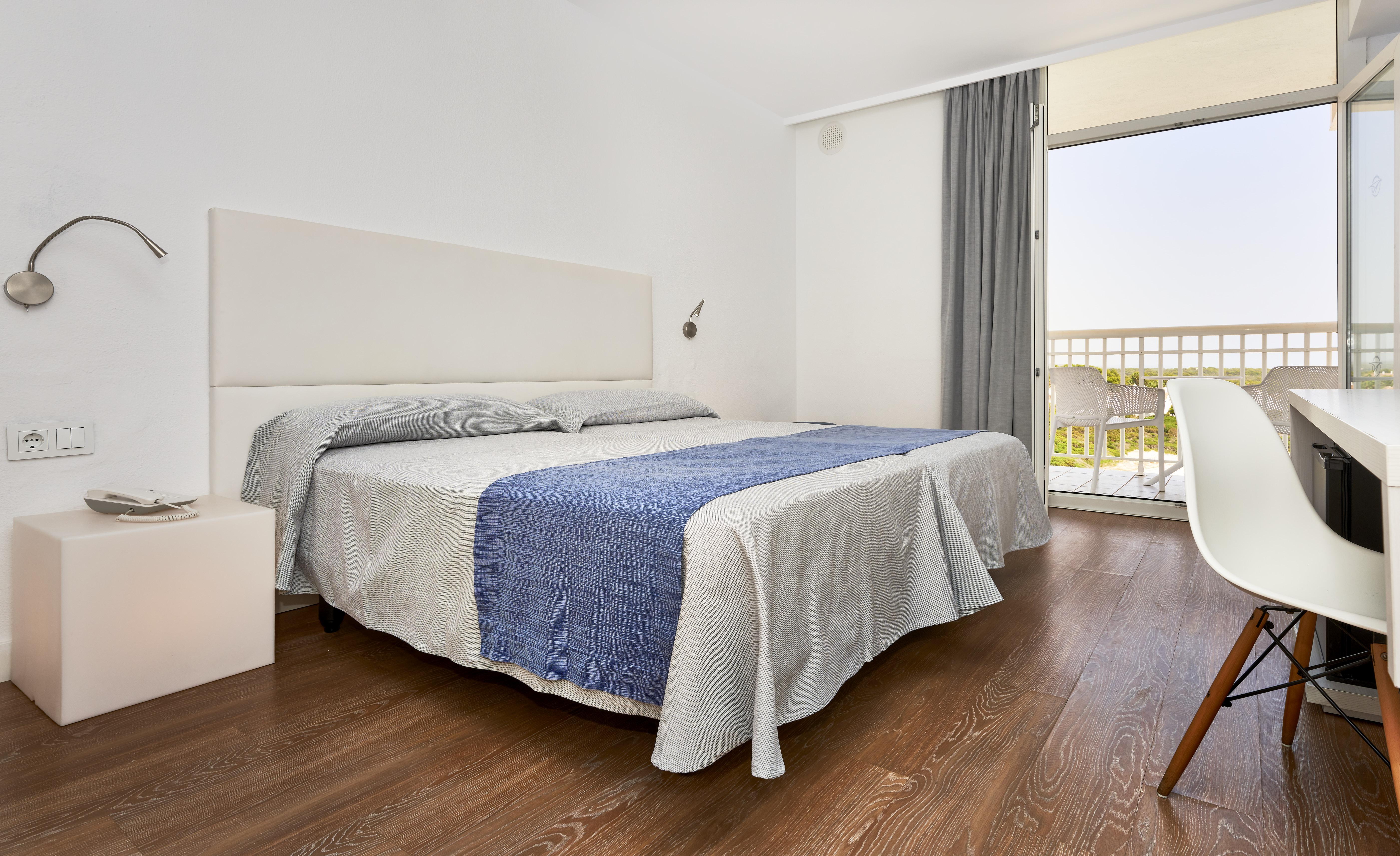 Smartline Cala N Bosch Hotel カラン・ボッシュ エクステリア 写真