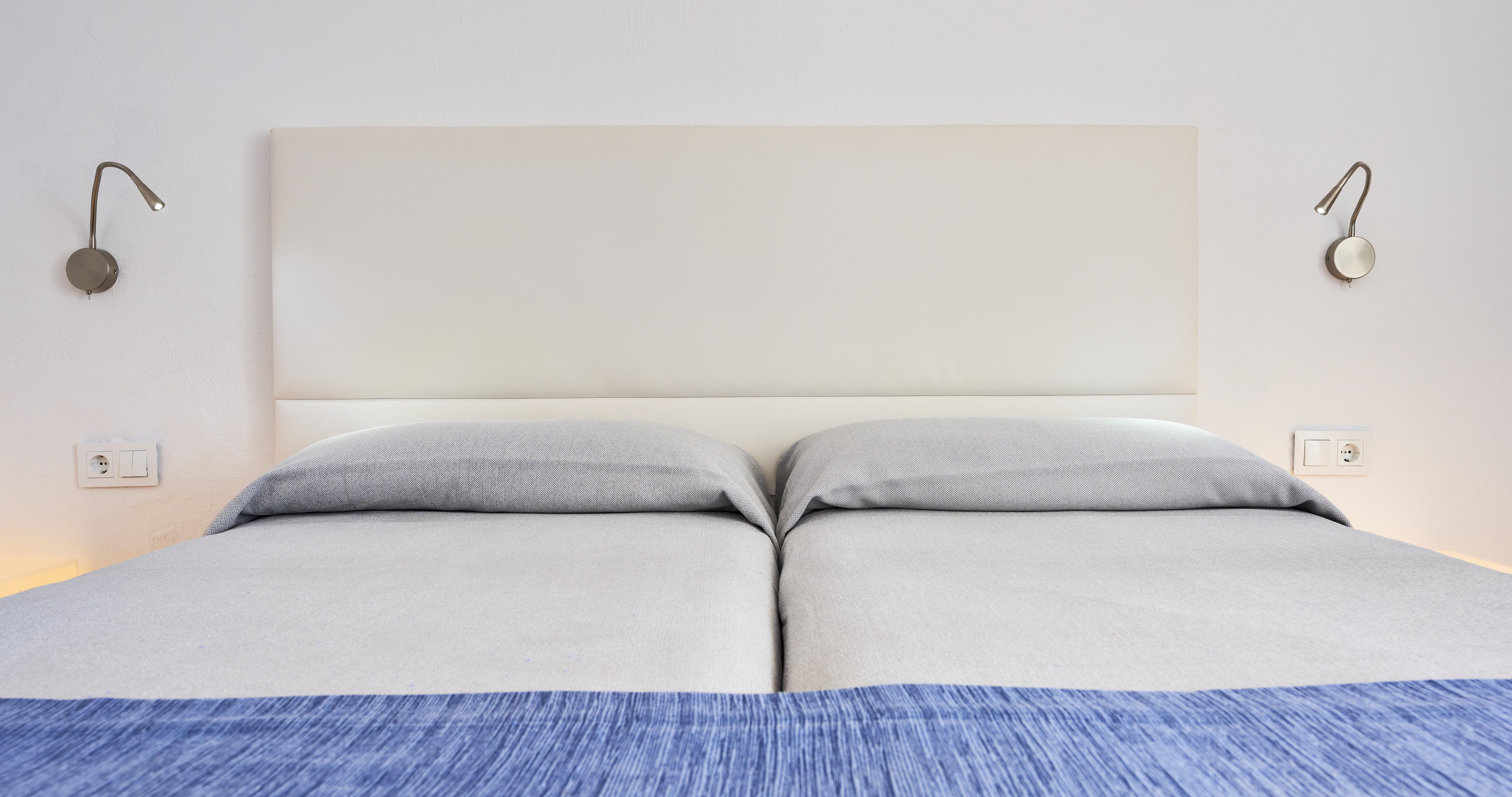 Smartline Cala N Bosch Hotel カラン・ボッシュ エクステリア 写真
